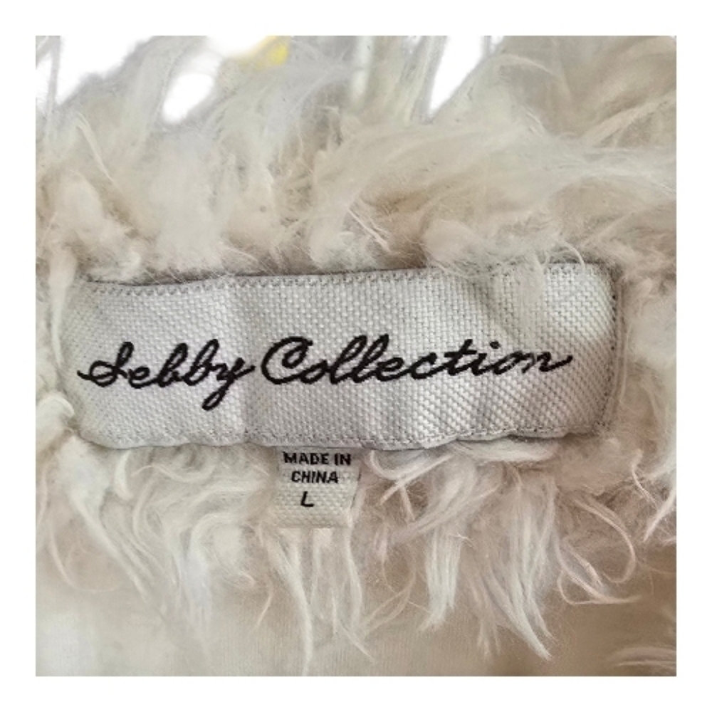 Fluffy White Vest - Picture 4 of 5